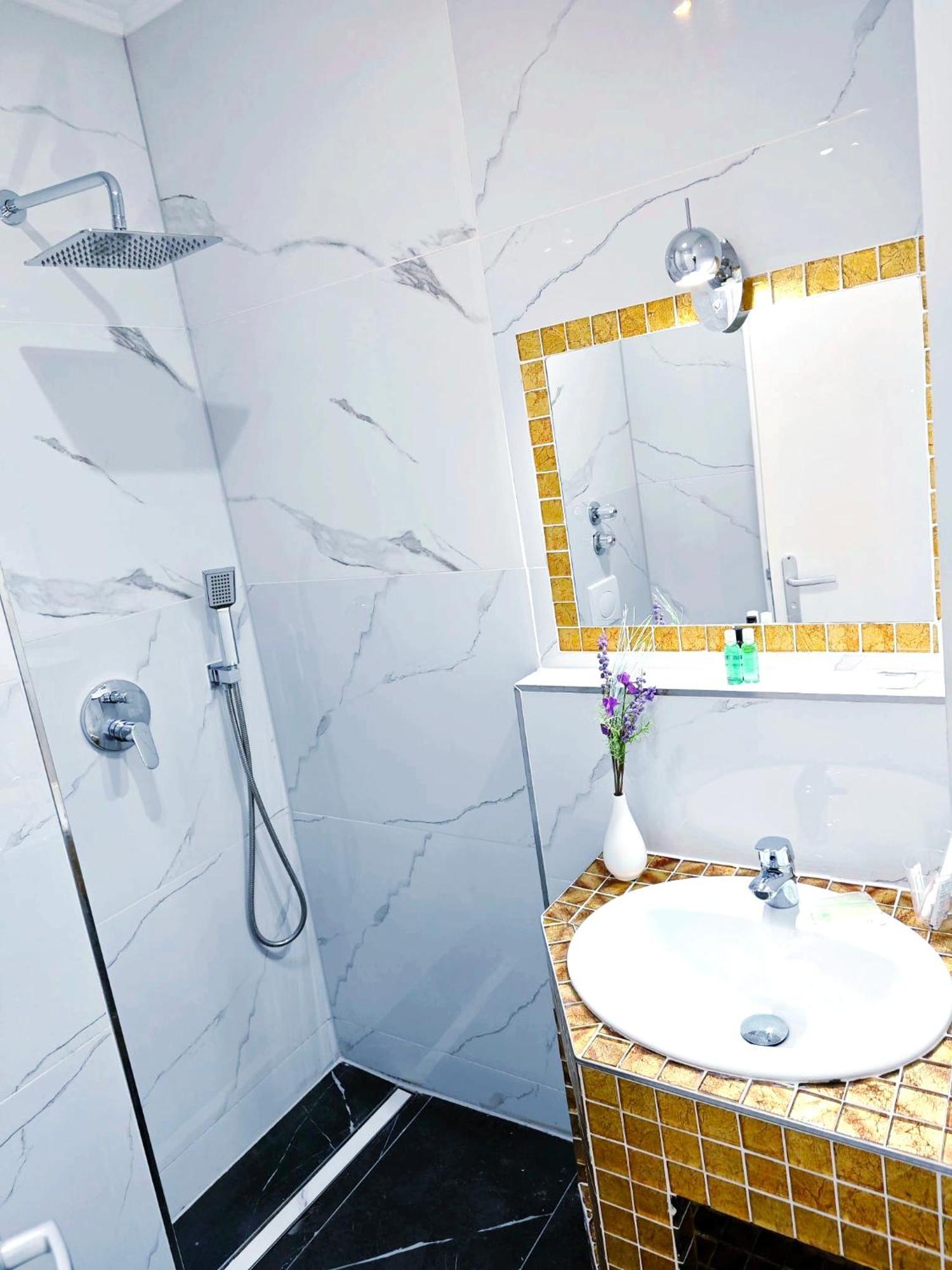 Jakz Hotel Хертен Экстерьер фото