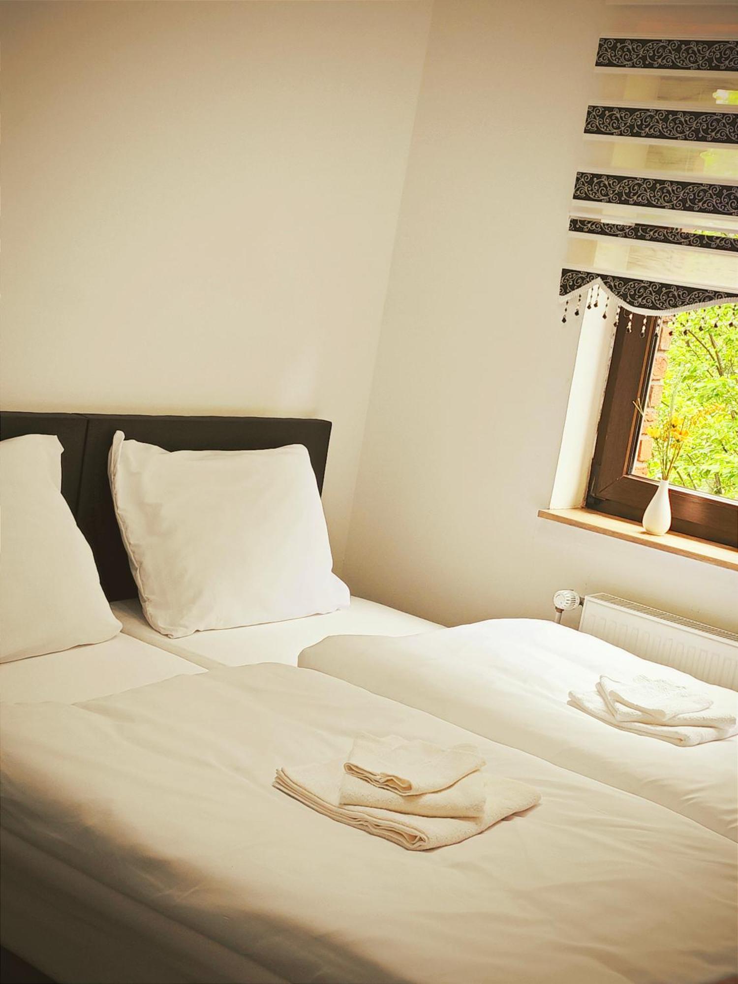 Jakz Hotel Хертен Экстерьер фото